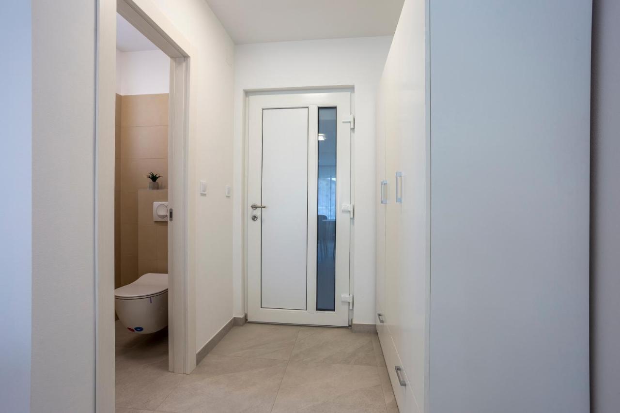 City Apartments Silver Pula Dış mekan fotoğraf