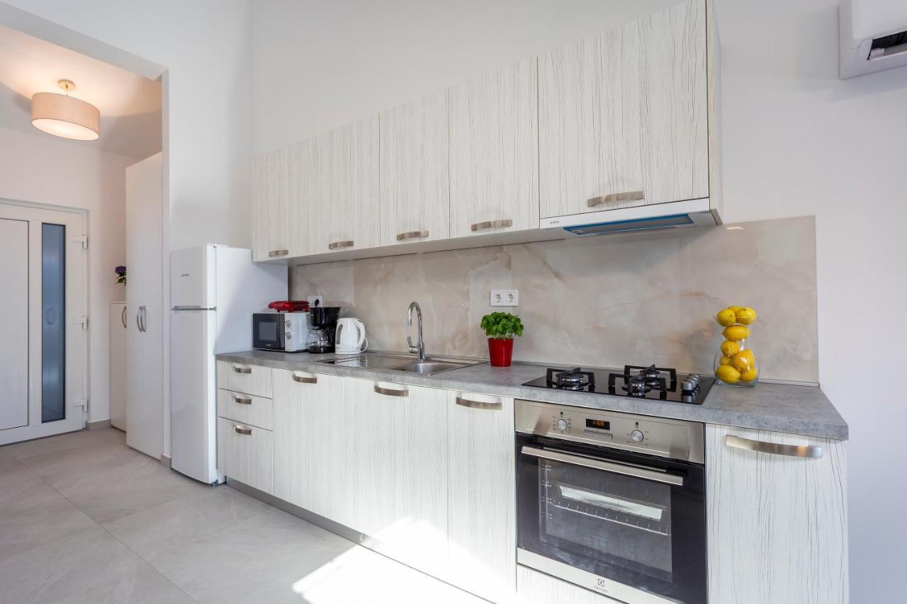 City Apartments Silver Pula Dış mekan fotoğraf