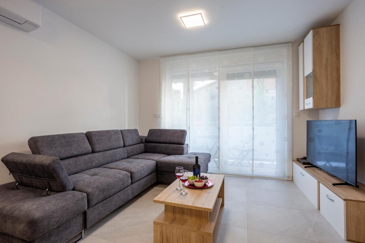 City Apartments Silver Pula Dış mekan fotoğraf