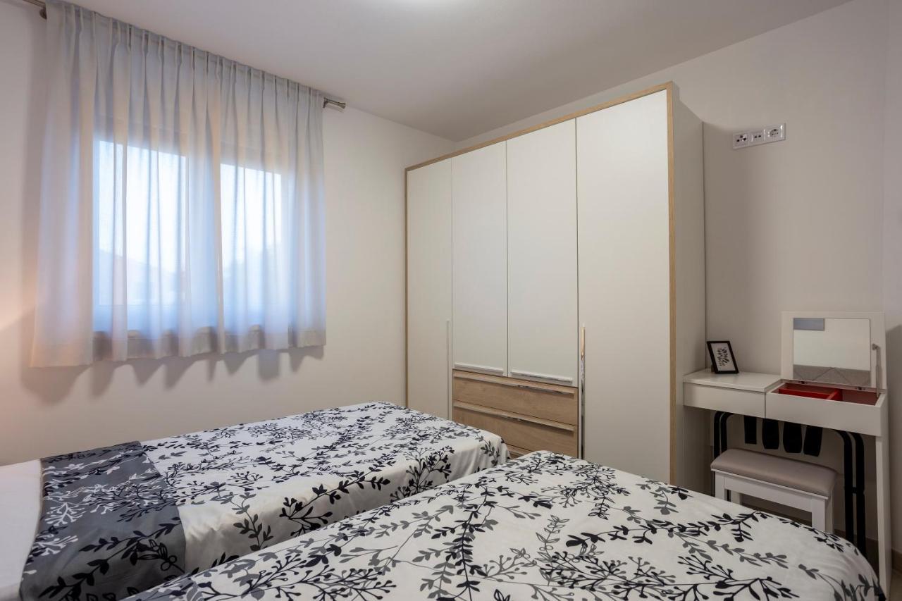 City Apartments Silver Pula Dış mekan fotoğraf