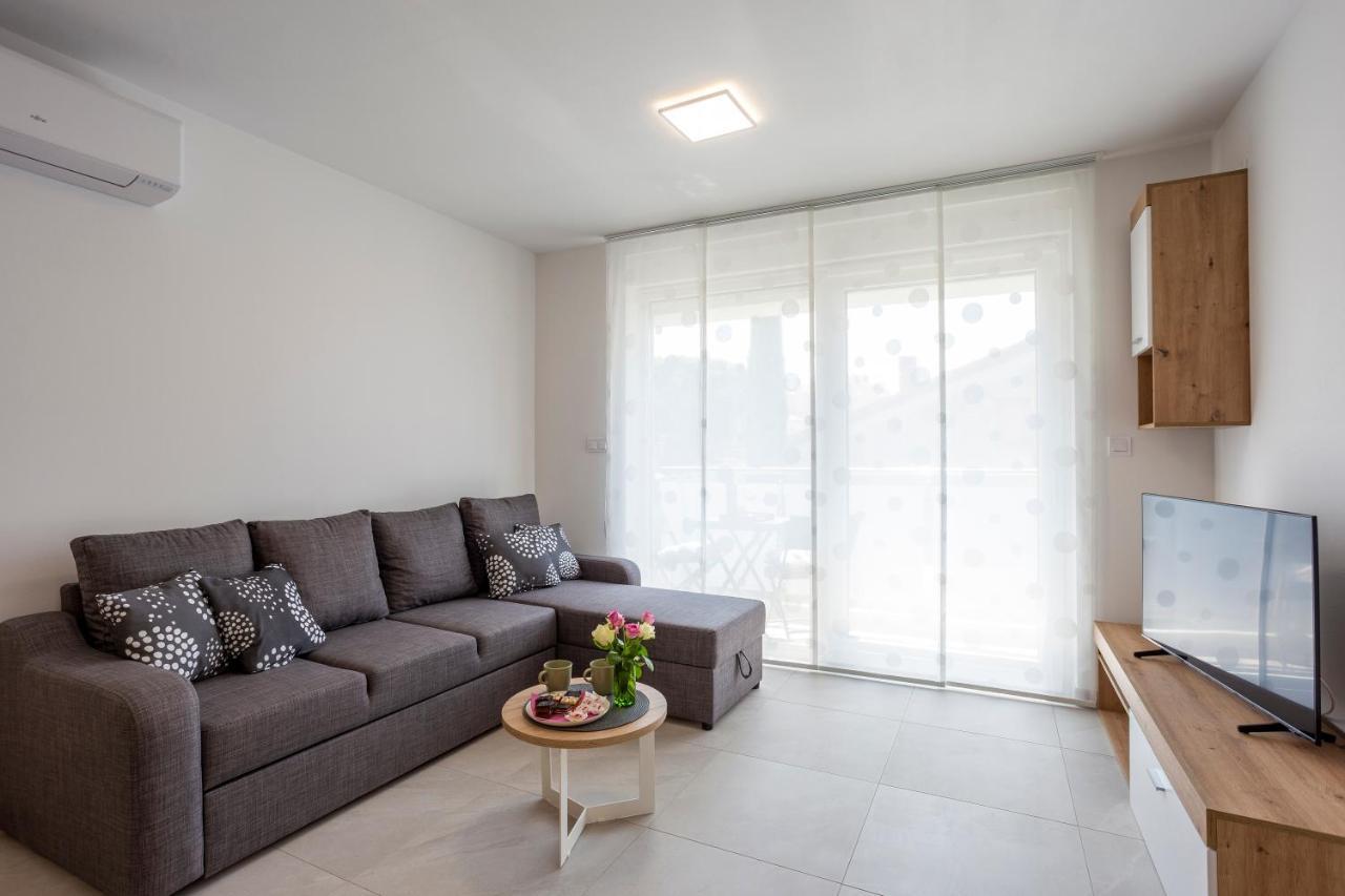 City Apartments Silver Pula Dış mekan fotoğraf