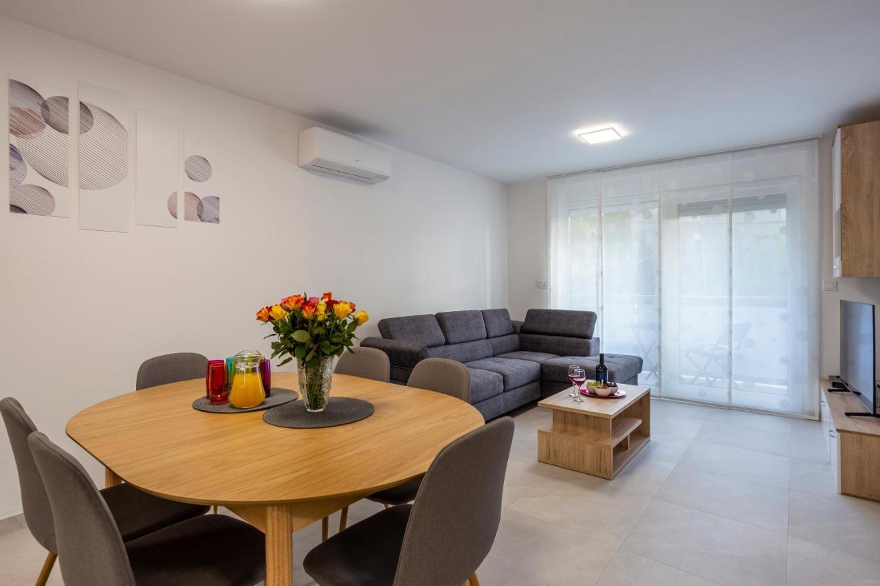 City Apartments Silver Pula Dış mekan fotoğraf