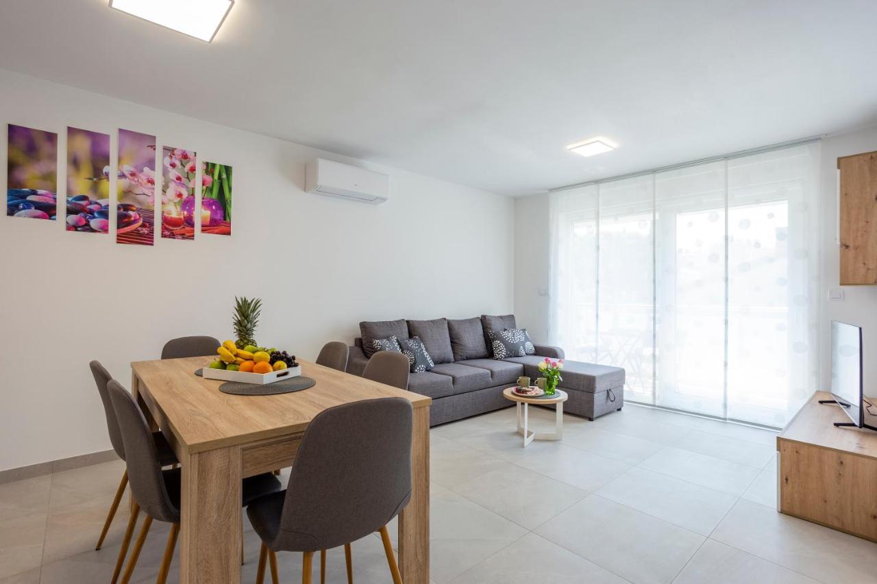 City Apartments Silver Pula Dış mekan fotoğraf