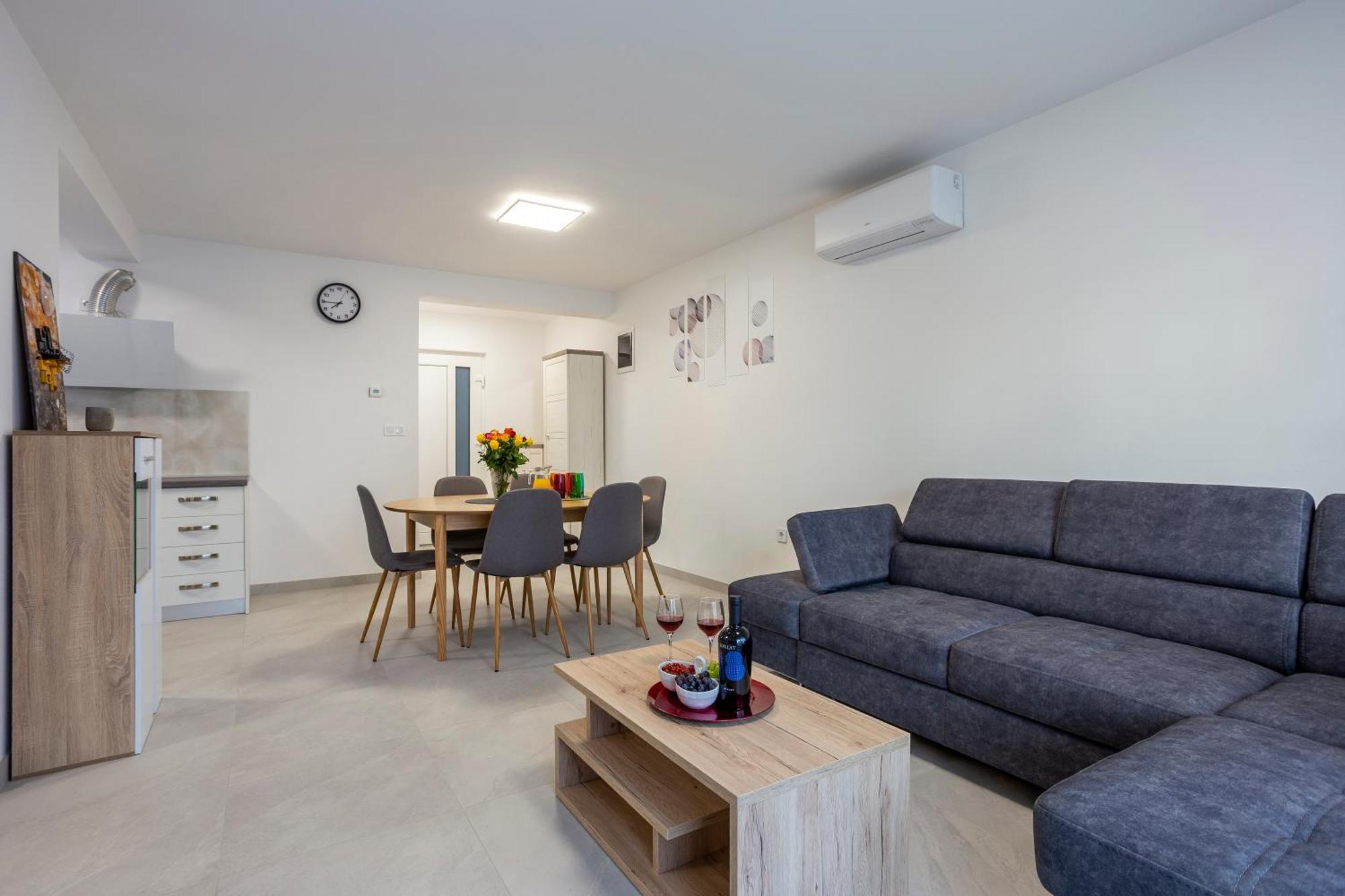City Apartments Silver Pula Dış mekan fotoğraf