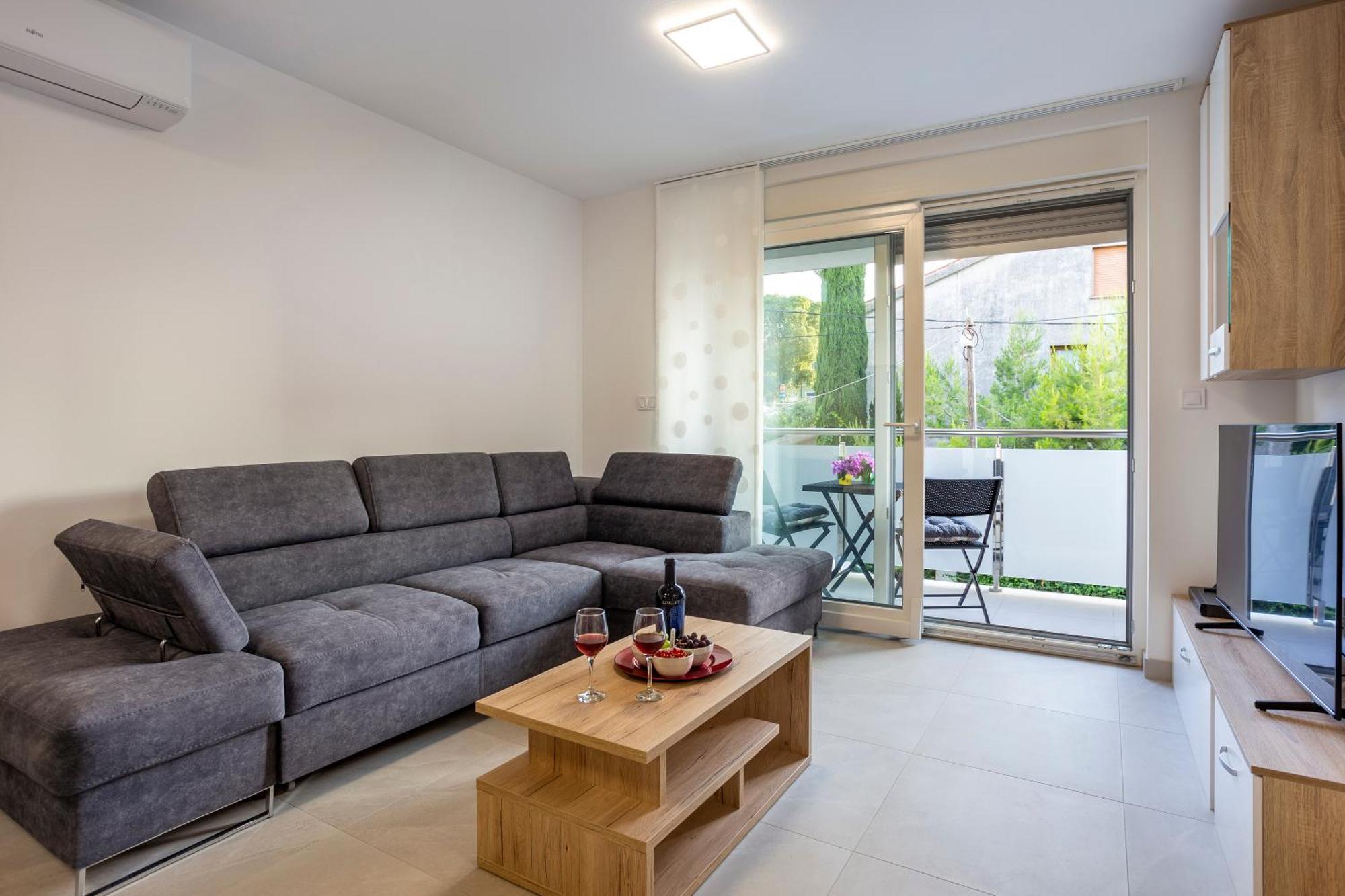 City Apartments Silver Pula Dış mekan fotoğraf